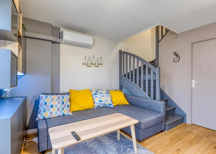 De La Дом отдыха Фронтиньян